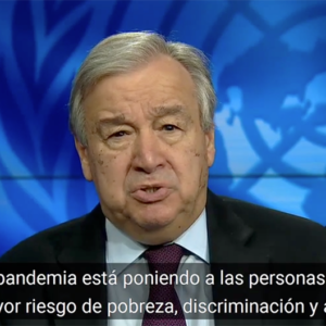 En su condición de titular de la ONU, pero también de persona mayor, António Guterres lanza una iniciativa para defender los derechos de las personas mayores y recuerda que “ninguna persona, joven o vieja, es prescindible”. Toda respuesta social, económica y humanitaria al COVID-19 debe tener en cuenta las necesidades y la opinión de las personas mayores.