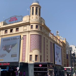 UDP proyecta su campaña de "desesperanza de vida" en Callao City Lights